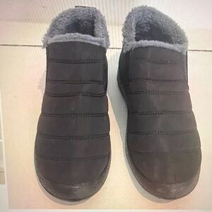 JACKSHIBO BJ Woman Ankle Slip On Snow Boot Black with Gray Fleece Lining Size 10